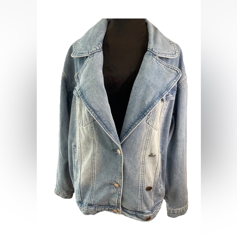 Blue‎ B collection ladies distressed denim jacket adjustable size S/M pockets